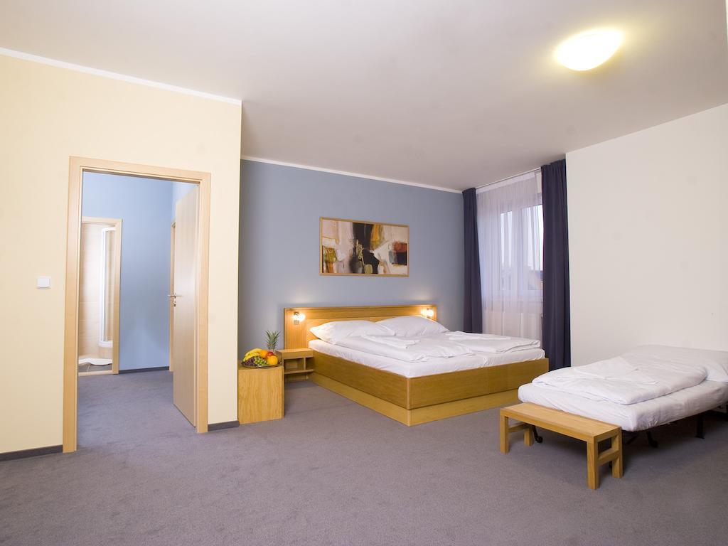 Hotel Trend بلزن المظهر الخارجي الصورة