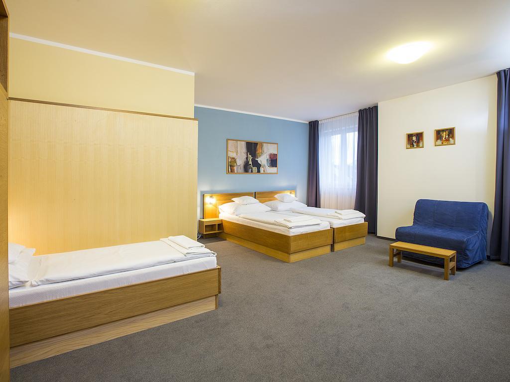 Hotel Trend بلزن المظهر الخارجي الصورة