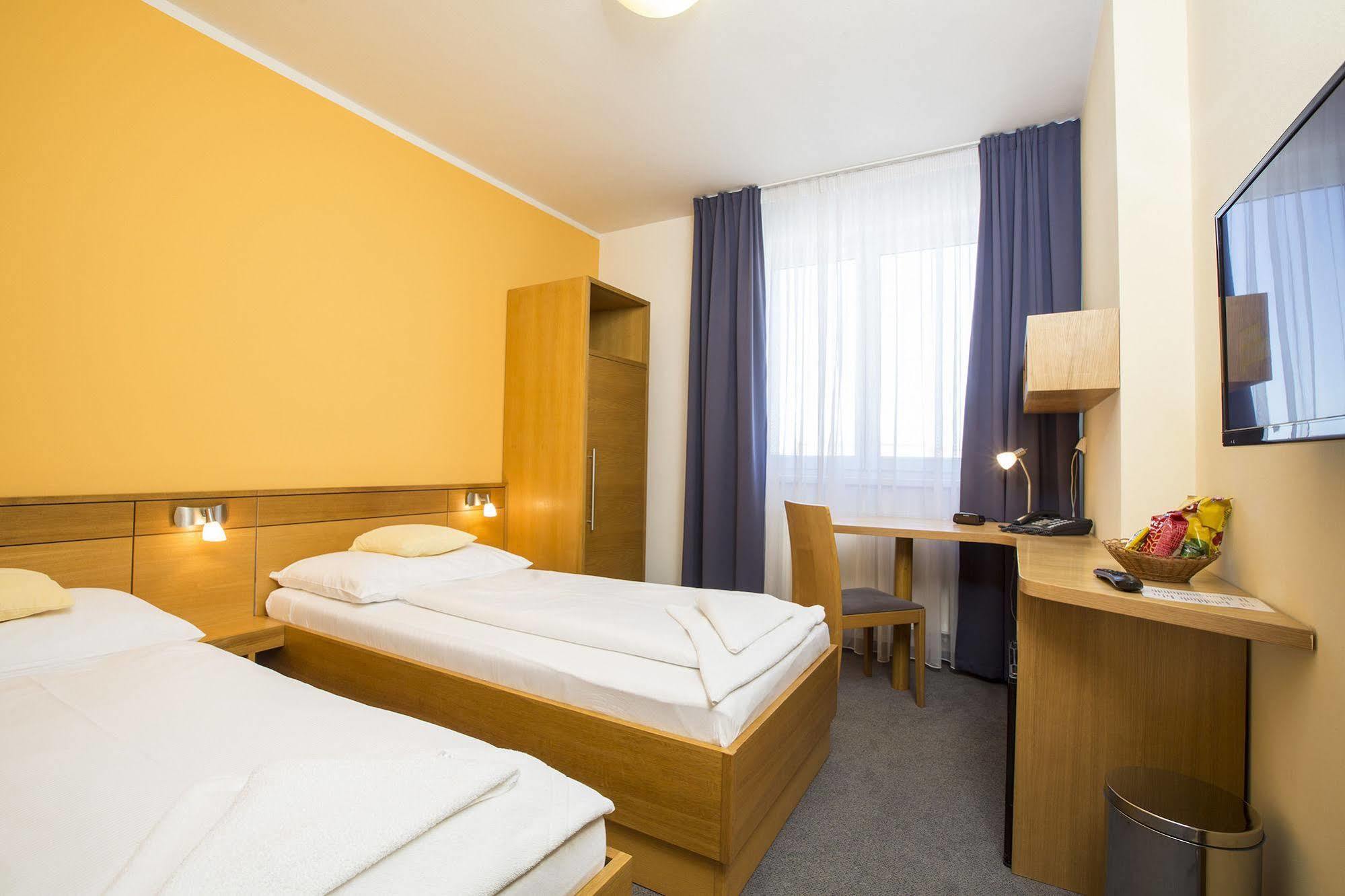 Hotel Trend بلزن المظهر الخارجي الصورة